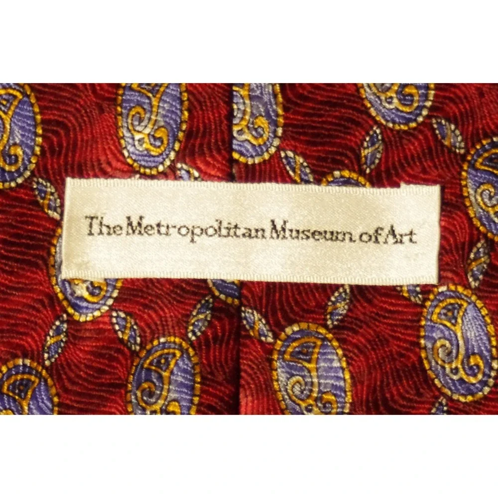 Vtg Metropolitan Museum of Art Silk‎ Necktie Red Blue Gold Medallion Old Money